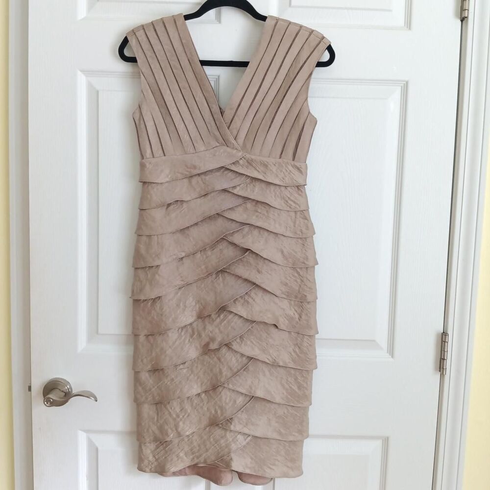 Adrianna Papell taupe beige cocktail dress Size 4